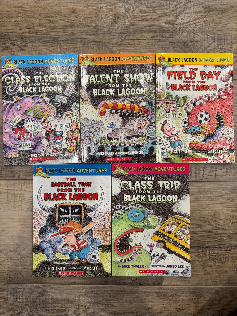 5 books-Scholastic Black Lagoon Adventures Kids Books